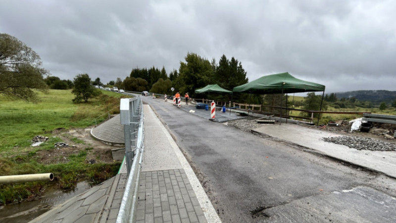 Modernizacja obiektu mostowego w ciągu drogi wojewódzkiej nr. 897 w m. OSŁAWICA