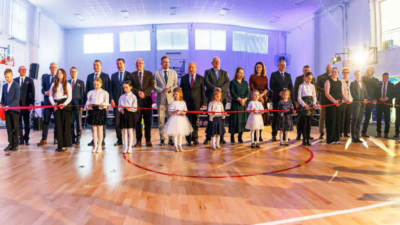 Uroczyste otwarcie nowego przedszkola i sali gimnastycznej w RZEPEDZI